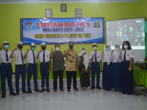 PELANTIKAN OSIS DAN MPK 2020-2021 DI MASA PANDEMI..