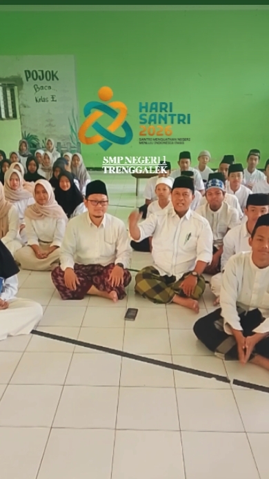 KHOTMIL QUR’AN SMP NEGERI 1 TRENGGALEK KHOTMIL QUR’AN SMP NEGERI 1 TRENGGALEK